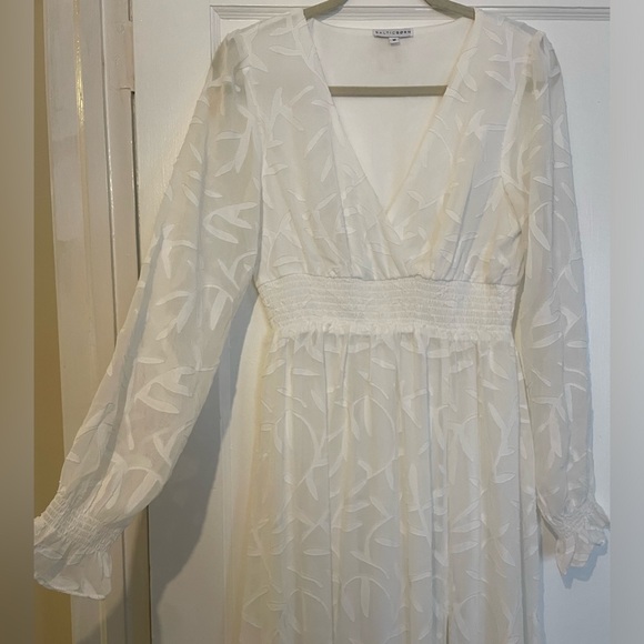 Baltic Born Bridget Textured Maxi Dress White - Picture 4 of 6